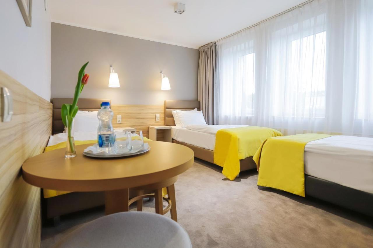 Poznań West Hotel - Airport Zewnętrze zdjęcie