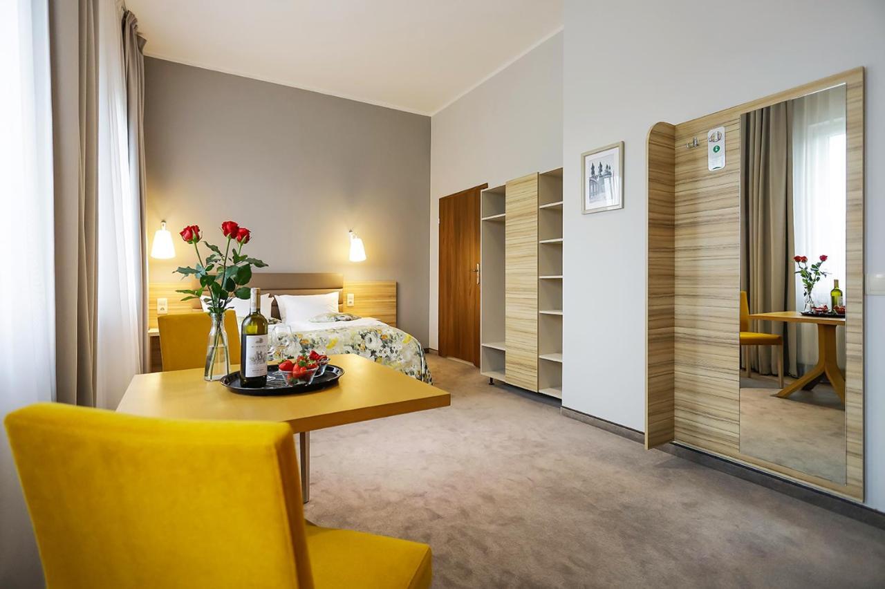 Poznań West Hotel - Airport Zewnętrze zdjęcie